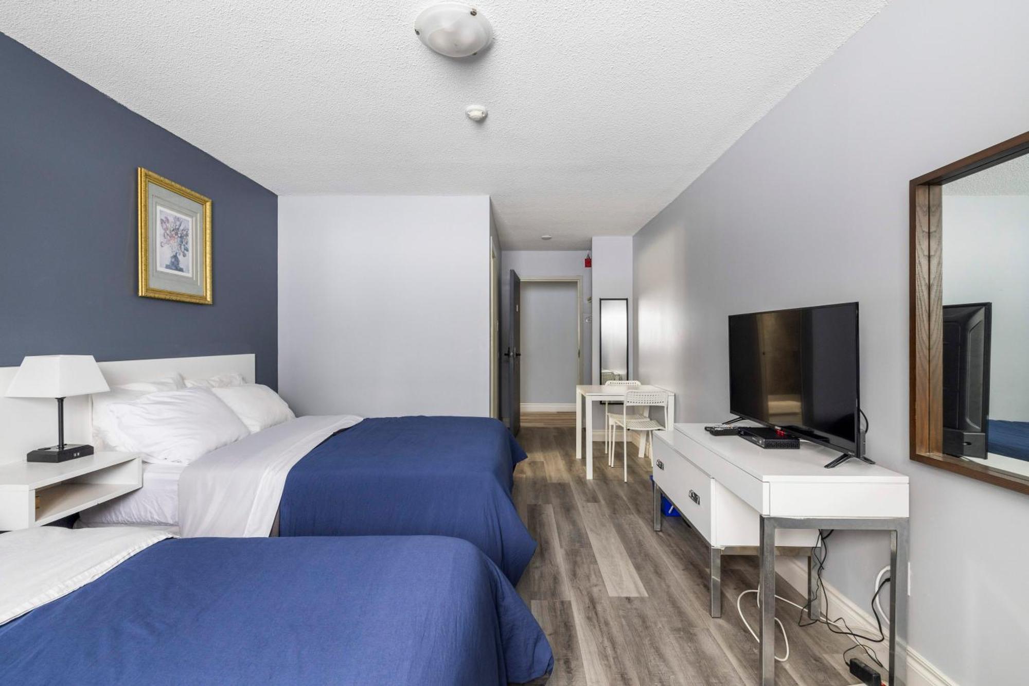 Lakeside Inn Cloyne Экстерьер фото